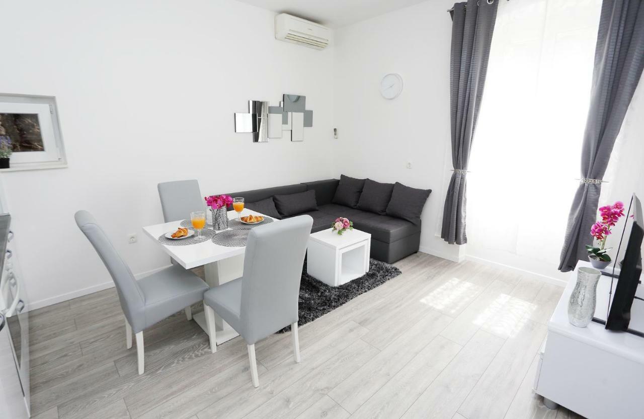 Apartman Marinela สปลิท ภายนอก รูปภาพ