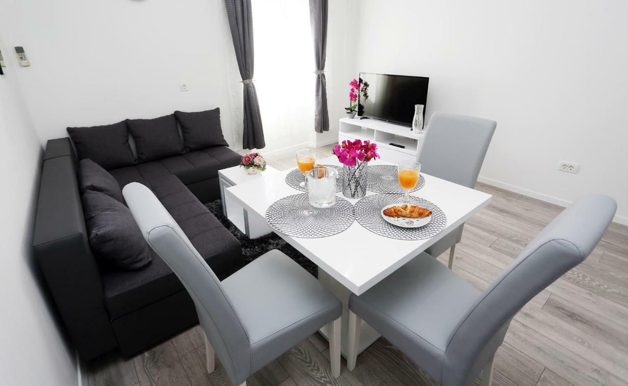 Apartman Marinela สปลิท ภายนอก รูปภาพ