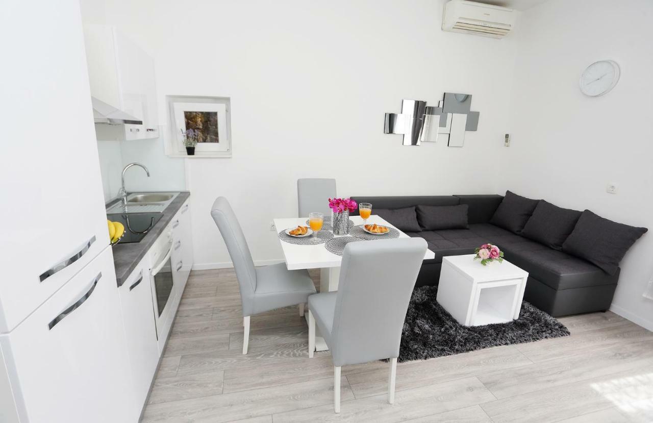 Apartman Marinela สปลิท ภายนอก รูปภาพ